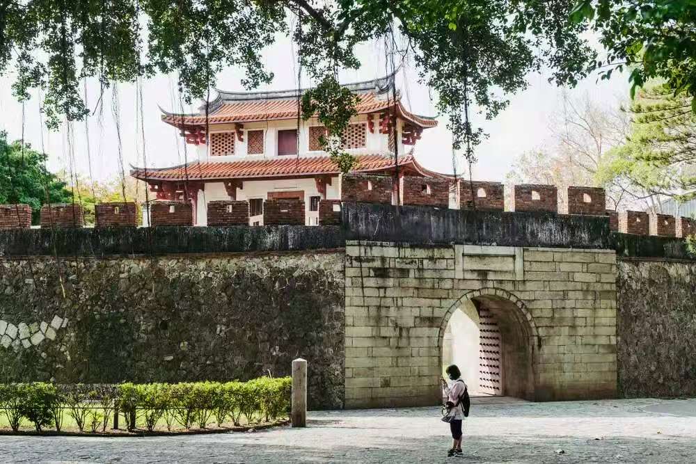 主視覺(jué)LOGO設(shè)計(jì)